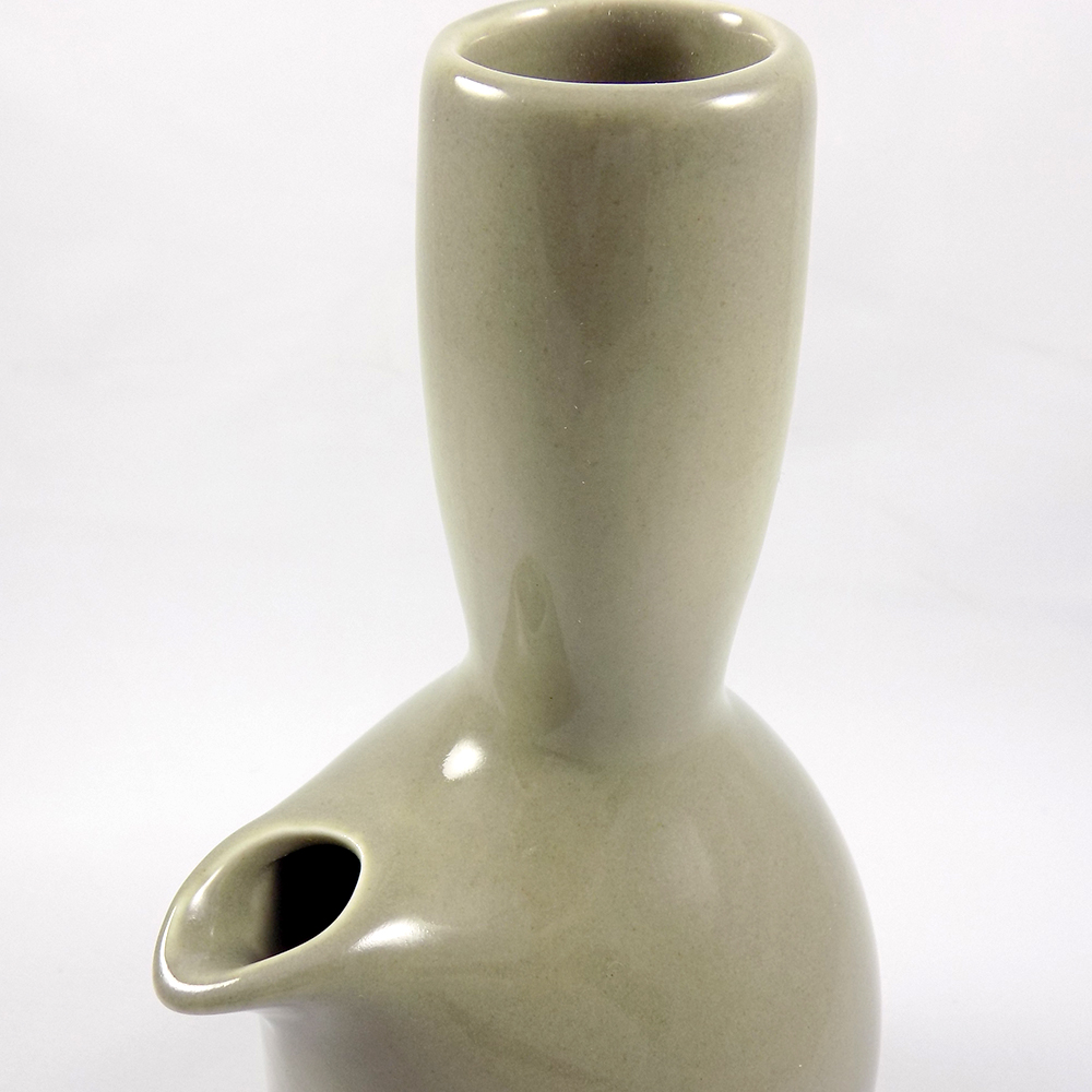 russel_wright_oyster_carafe
